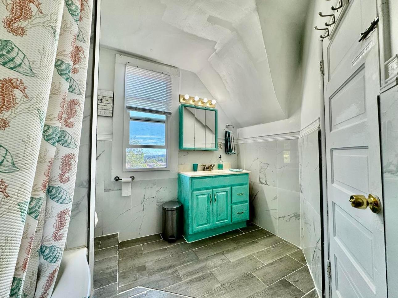 Cozy Private Room With Shared Bathroom On The 1St Floor - Conveniently Located Near Seatac Airport And Downtown シアトル エクステリア 写真